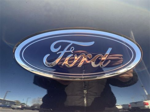 Used 2021 Ford Escape SEL w/ Technology Package image 31