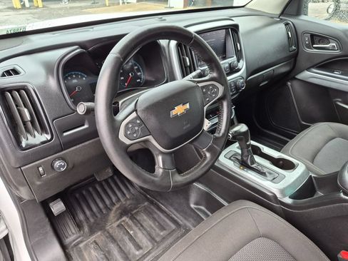 Used 2020 Chevrolet Colorado LT w/ Safety Package RWD image 31