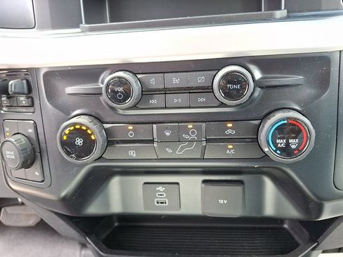 Used 2024 Ford F250 XL w/ XL Driver Assist Package AWD/4WD image 11