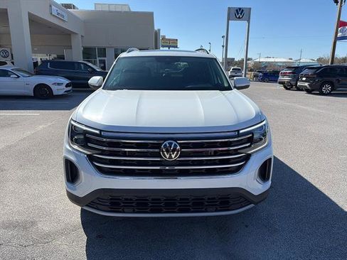 New 2026 Volkswagen Atlas SE FWD image 2