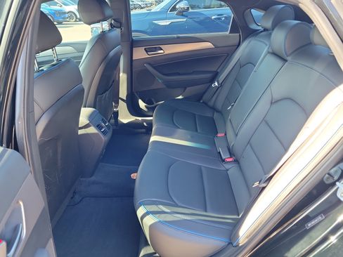 Used 2018 Hyundai Sonata Limited FWD image 14