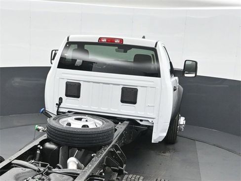 New 2026 RAM 5500 Tradesman w/ Chrome Appearance Group image 31