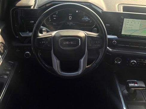 Used 2023 GMC Sierra 1500 SLT AWD/4WD image 13