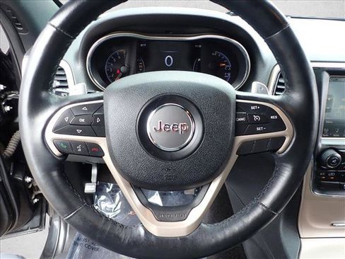 Used 2015 Jeep Grand Cherokee Limited w/ Trailer Tow Group IV AWD/4WD image 15