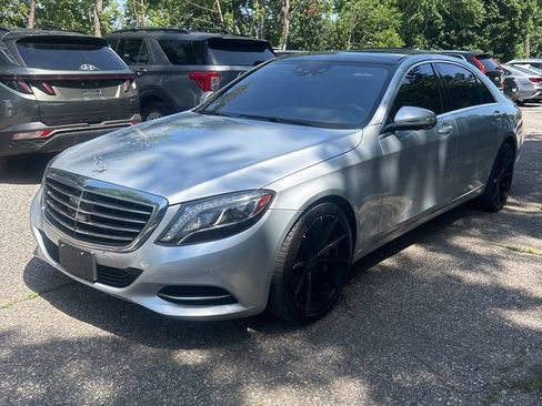 Used 2015 Mercedes-Benz S 550 4MATIC Sedan image 2