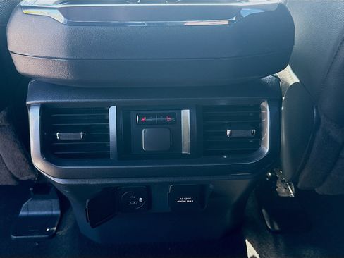 Used 2023 Ford F150 Lariat w/ Equipment Group 502A High AWD/4WD image 23