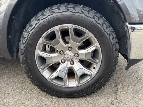 Used 2019 RAM 1500 Laramie image 10