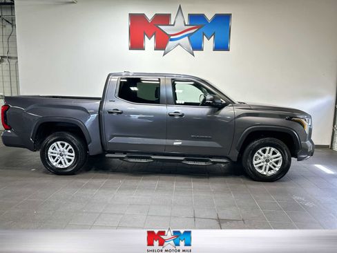 Used 2024 Toyota Tundra SR5 w/ SR5 Convenience Package AWD/4WD image 1