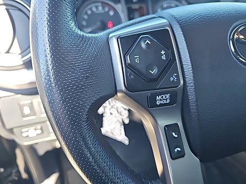 Used 2022 Toyota Tacoma Limited image 20