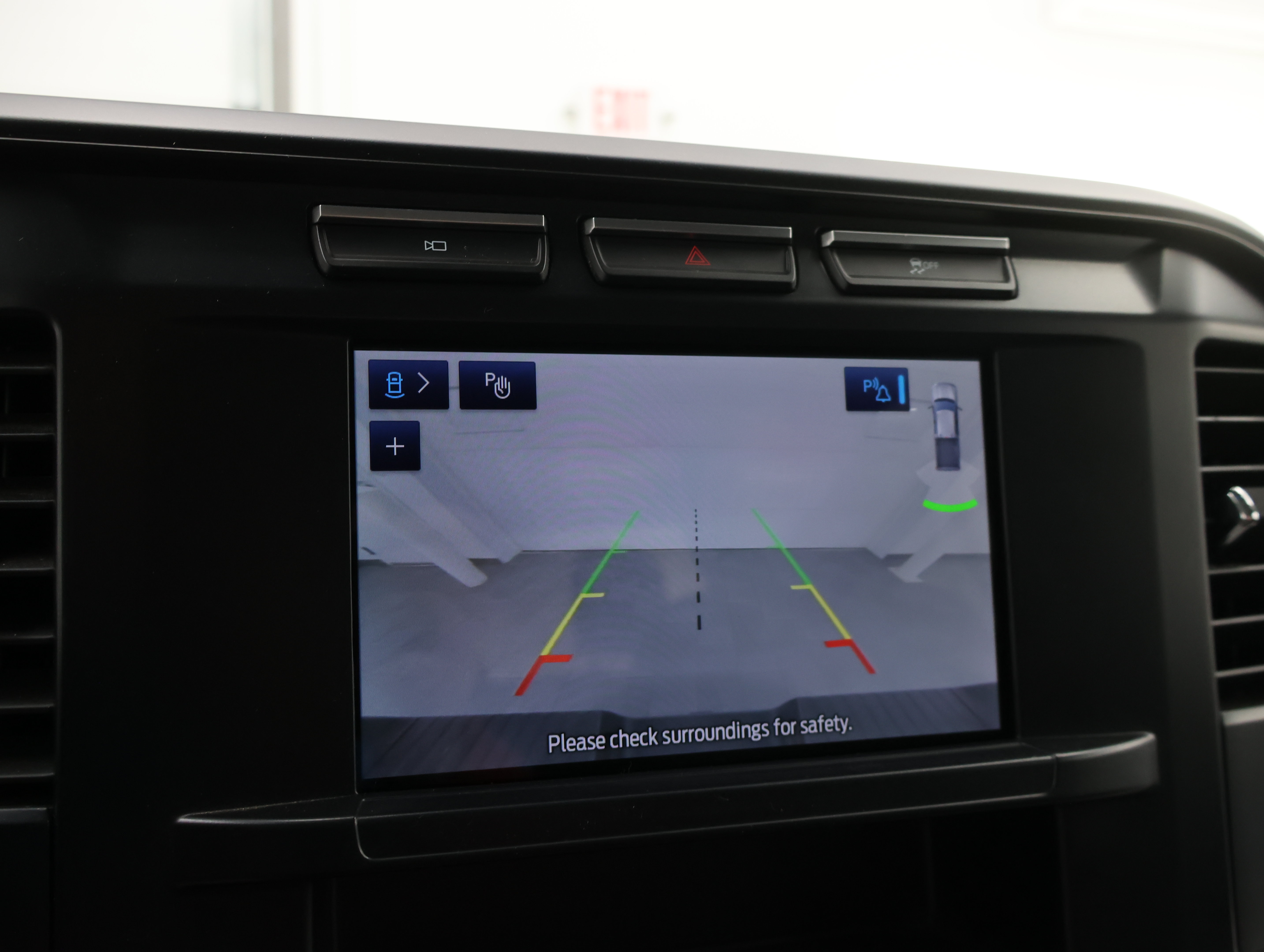 Used 2024 Ford F250 4x4 Crew Cab Super Duty image 17