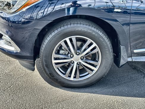 Used 2019 INFINITI QX60 Luxe w/ Essential Package image 34