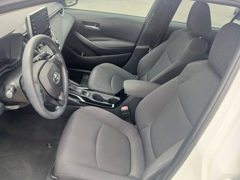 Used 2020 Toyota Corolla LE FWD image 9