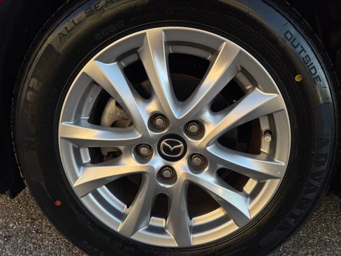 Used 2015 MAZDA MAZDA3 i Grand Touring image 23