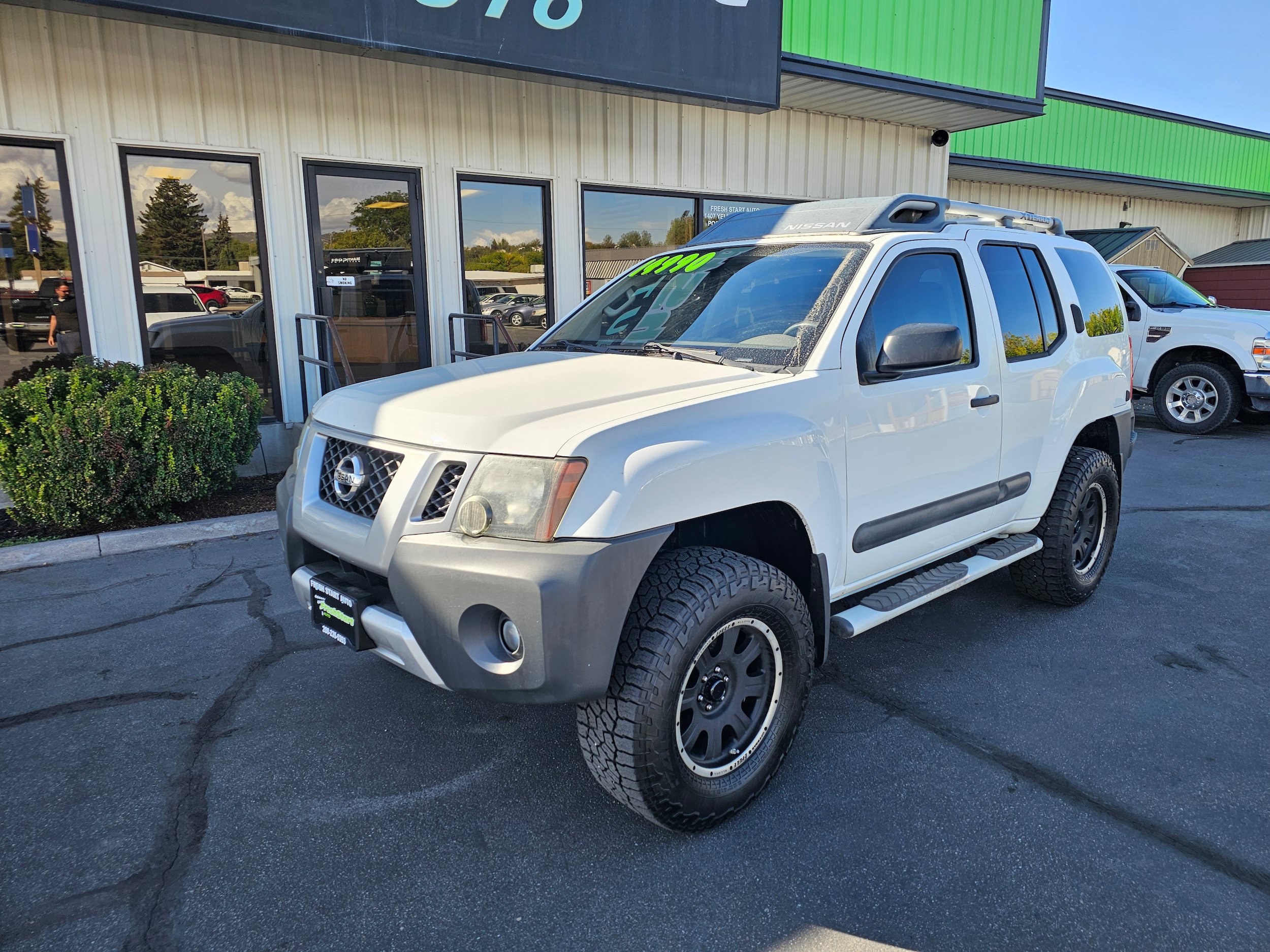 Used 2015 Nissan Xterra S w/ Value Package AWD/4WD image 2