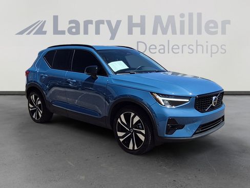 Used 2023 Volvo XC40 B5 Ultimate w/ Climate Package AWD/4WD image 7