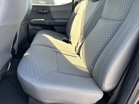 Used 2022 Toyota Tacoma SR5 image 11