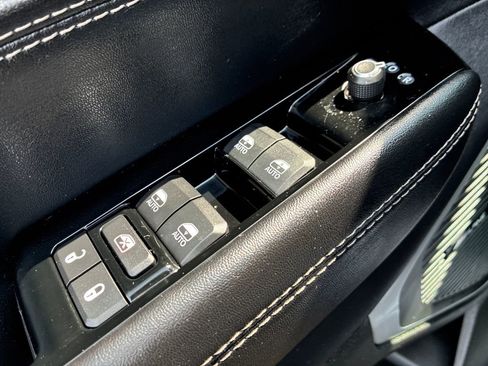 Used 2024 Jeep Wagoneer L Series III w/ Flexible Seating Group image 22