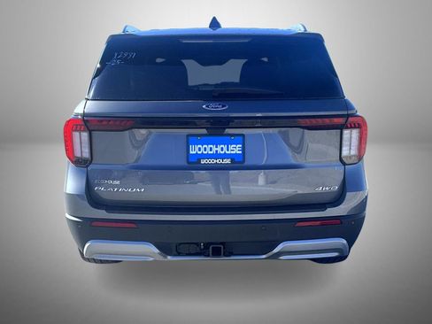 Used 2025 Ford Explorer Platinum w/ LUX Leather Package image 6