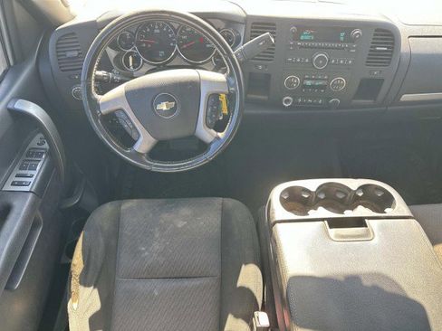 Used 2013 Chevrolet Silverado 2500 LT w/ Interior Plus Package image 22