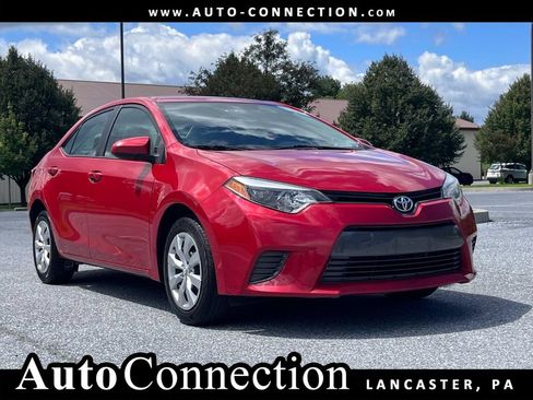 Used 2015 Toyota Corolla LE FWD image 1