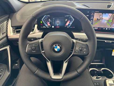 Used 2025 BMW X2 xDrive28i w/ Technology Package image 19