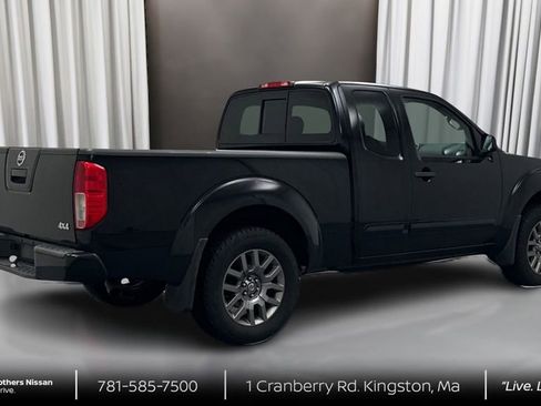 Used 2012 Nissan Frontier SV w/ Sport Appearance Pkg image 5