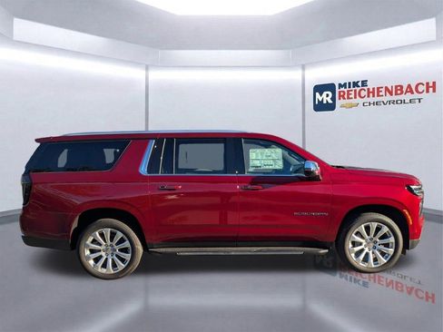 New 2025 Chevrolet Suburban Premier image 4