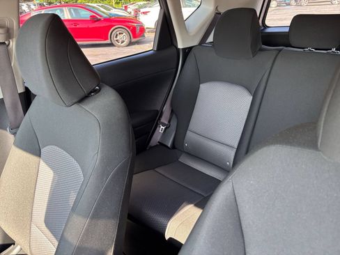 Used 2025 Kia Soul LX w/ LX Technology Package FWD image 34