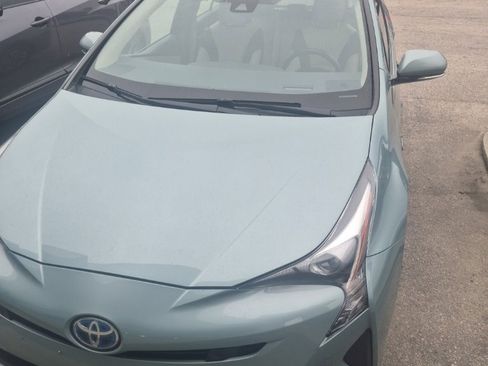 Used 2016 Toyota Prius Four image 20