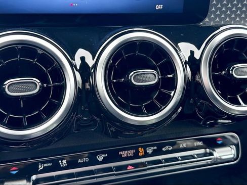 New 2026 Mercedes-Benz GLB 250 4MATIC image 20