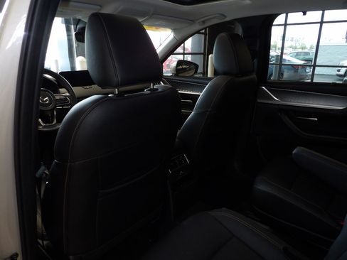 Certified 2024 MAZDA CX-90 3.3 Turbo w/ Preferred Plus AWD/4WD image 23