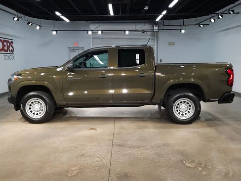 Used 2024 Chevrolet Colorado W/T image 4