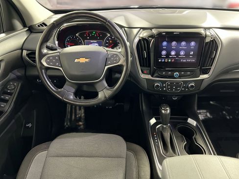 Used 2020 Chevrolet Traverse LT image 23