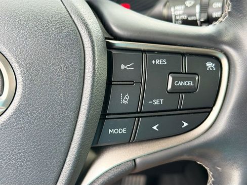 Used 2021 Lexus UX 250h w/ Premium Package AWD/4WD image 21
