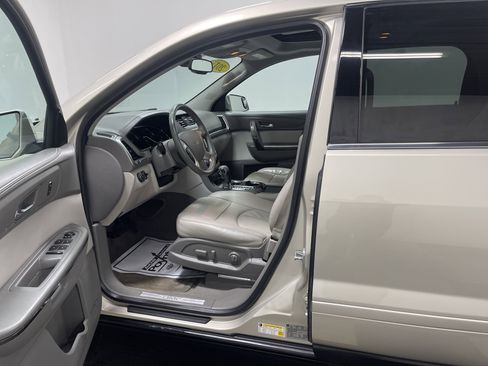 Used 2015 GMC Acadia SLT w/ Open Road Package image 9