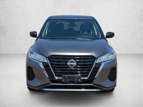 Used 2024 Nissan Kicks S FWD image 2