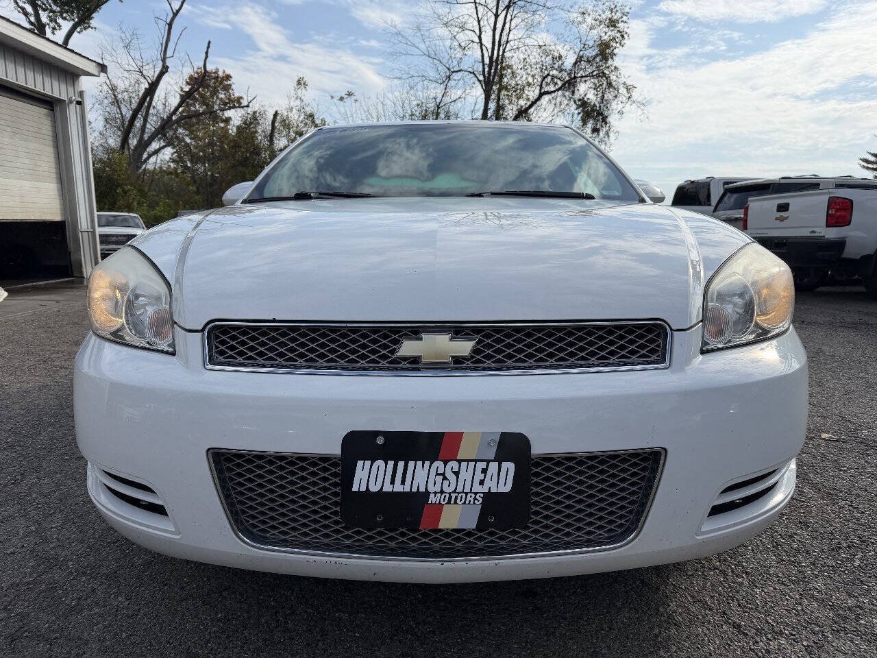 Used 2013 Chevrolet Impala LT w/ LT Sunroof Package FWD image 2