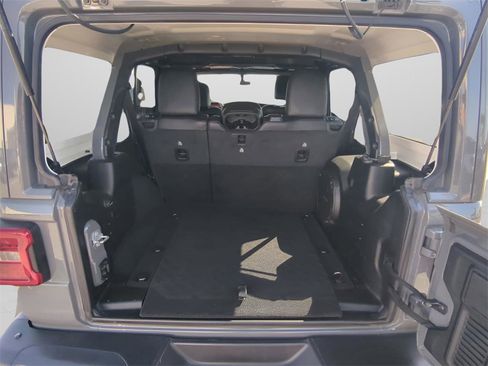 Used 2020 Jeep Wrangler Unlimited Rubicon image 13