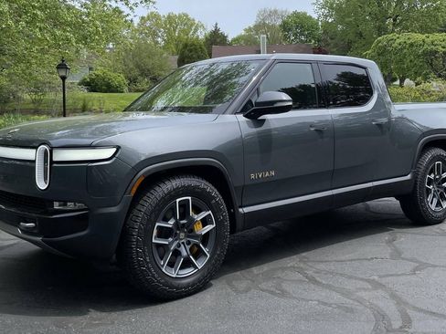 Used 2022 Rivian R1T Launch Edition image 1