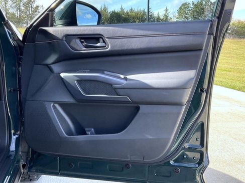 Used 2024 Nissan Pathfinder Rock Creek image 17