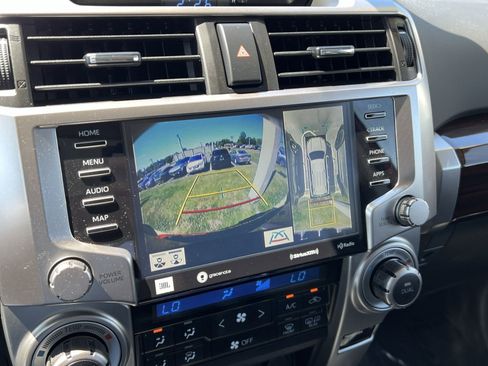 Used 2023 Toyota 4Runner Limited AWD/4WD image 20