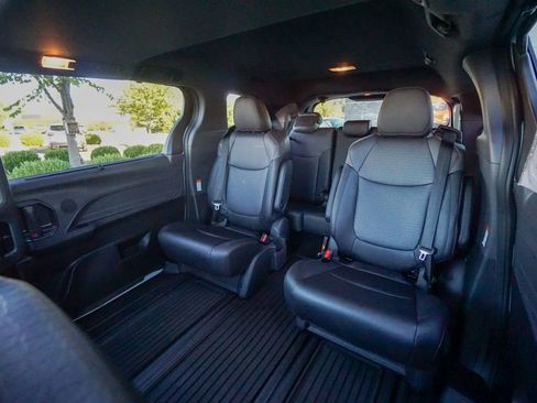 Used 2023 Toyota Sienna XSE image 32