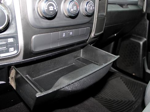 Used 2018 RAM 1500 Express w/ Express Value Package image 25