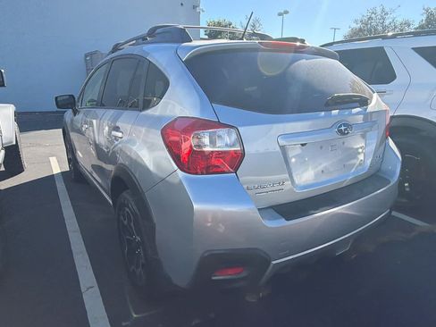 Used 2015 Subaru Crosstrek 2.0i Premium w/ Moonroof Package AWD/4WD image 4