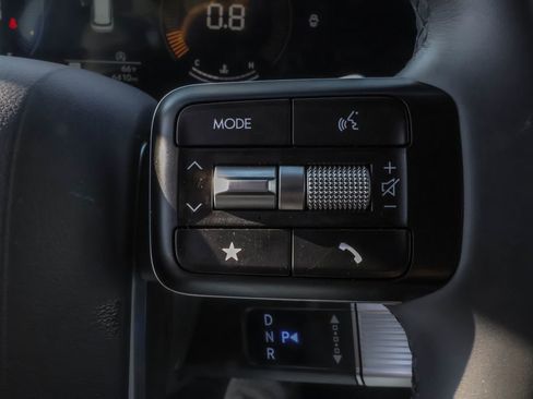 Used 2025 Hyundai Santa Fe SE image 17