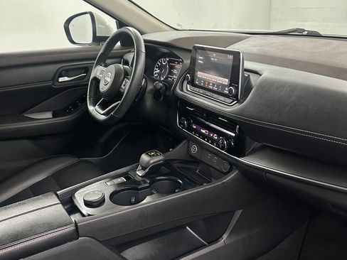 Used 2022 Nissan Rogue SV w/ SV Premium Package AWD/4WD image 35