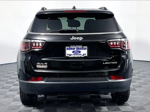 Used 2025 Jeep Compass Limited AWD/4WD image 4