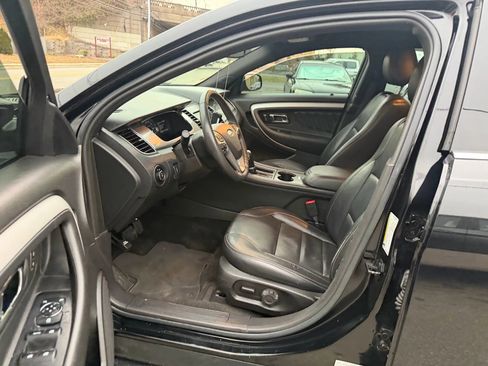 Used 2018 Ford Taurus SEL w/ Equipment Group 201A image 25