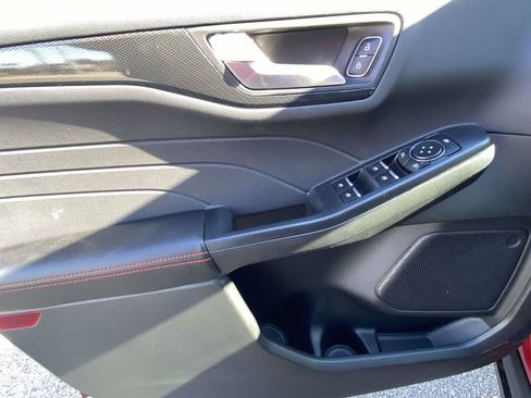 New 2026 Ford Escape ST-Line w/ Tech Pack #1 image 17