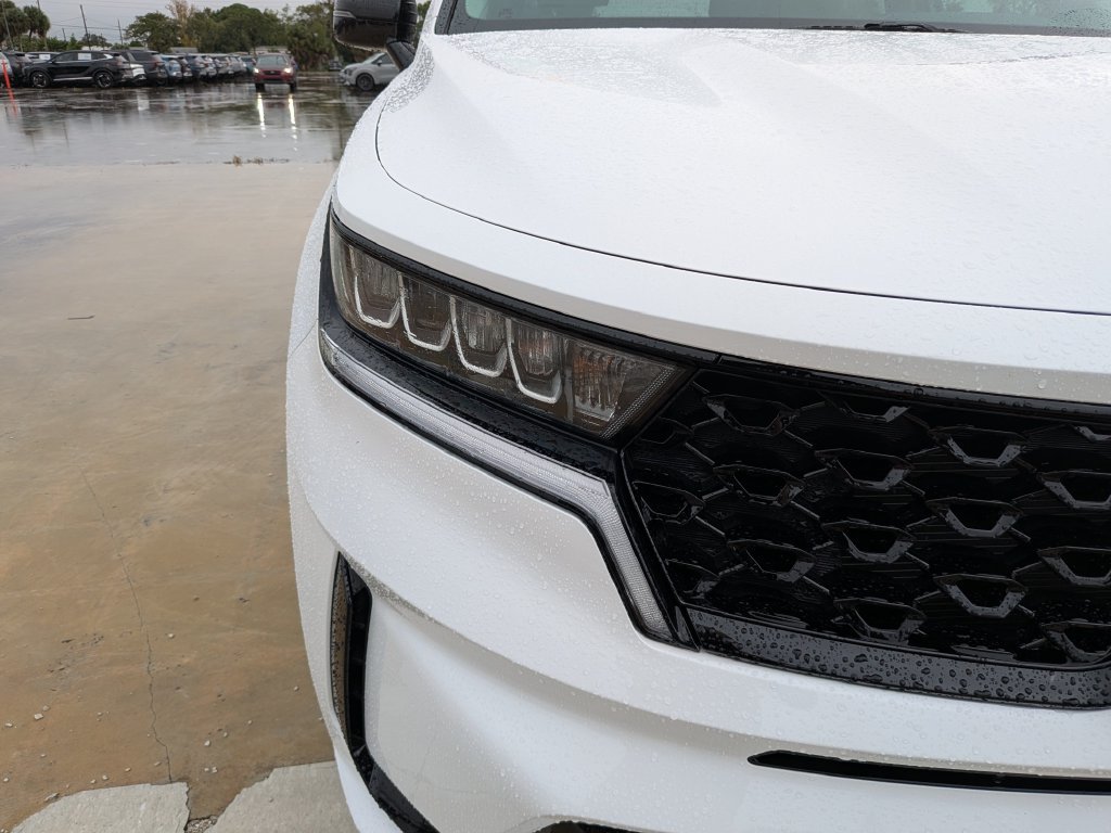 Certified 2023 Kia Sorento EX FWD image 11